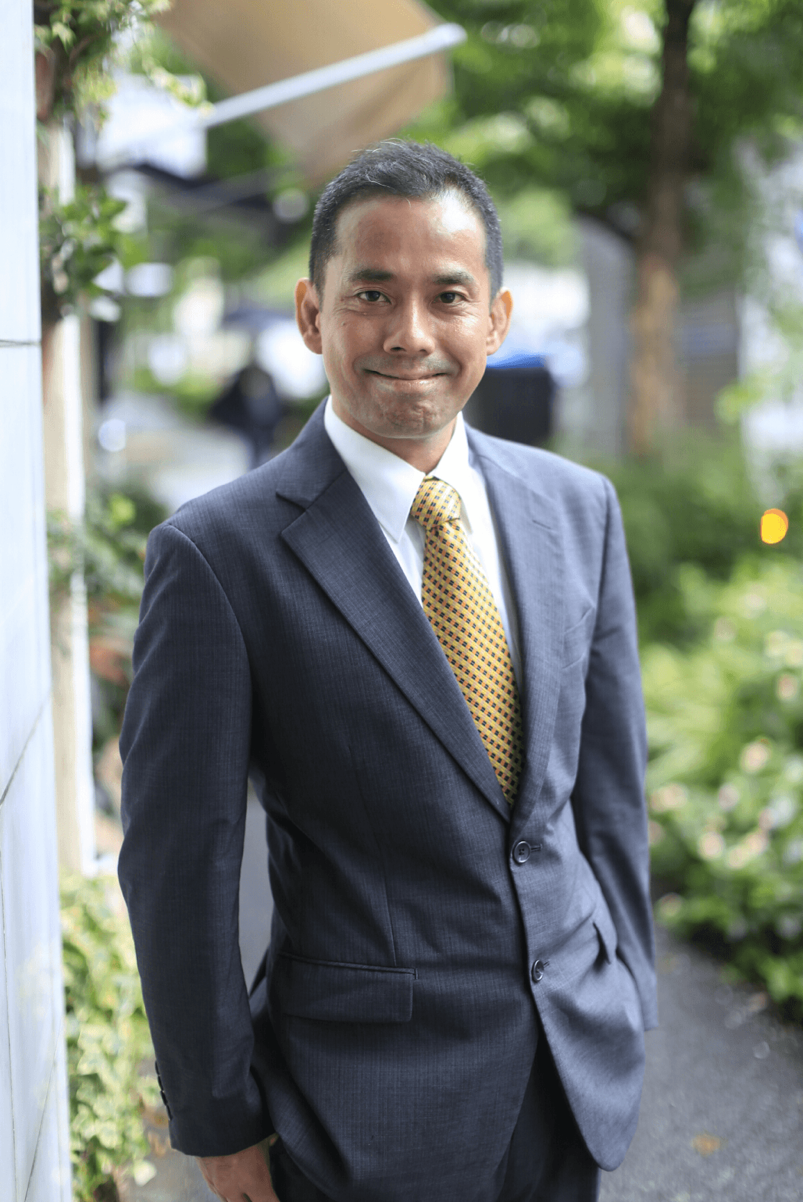 行政書士渡邊義人事務所 代表 渡邊義人